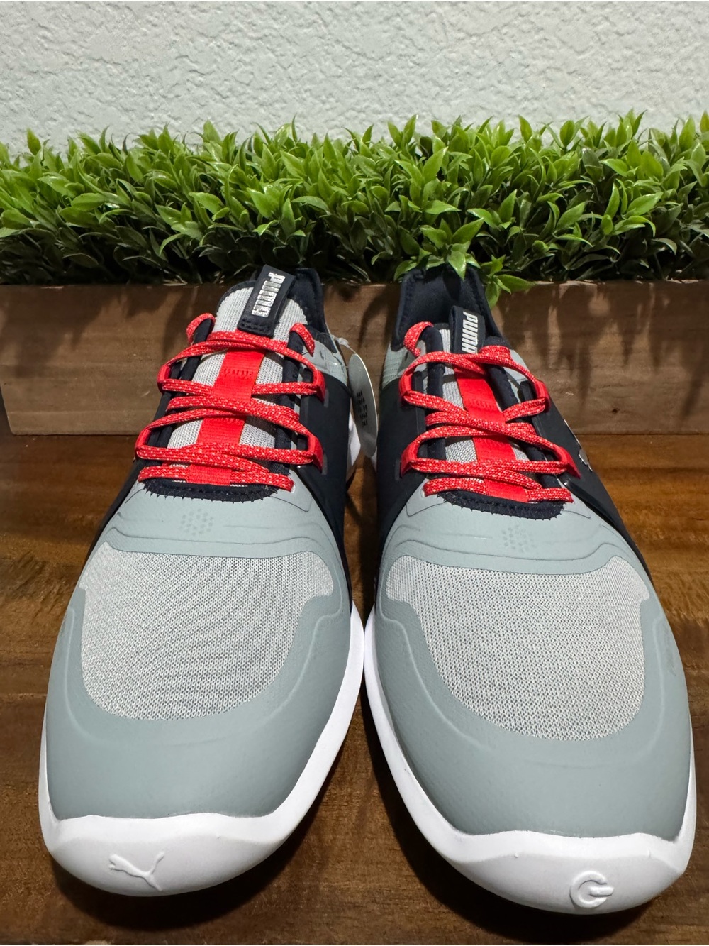 Puma Ignite Fasten8 Spikeless Golf Shoes Silver/Navy/Red 193000-05 Mens Size 9.5 - Picture 3 of 13